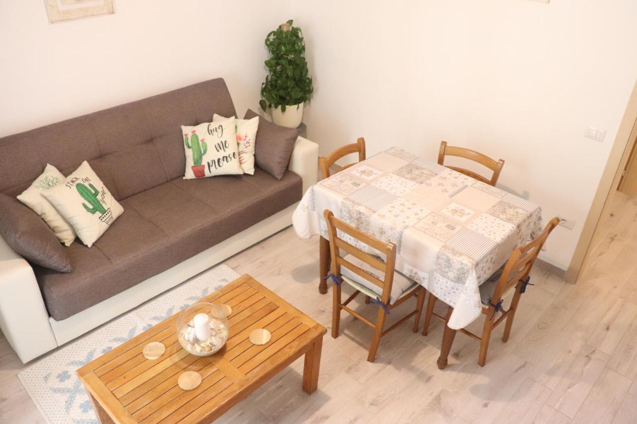 Casa Oleandri Villa Golfo Aranci Eksteriør billede